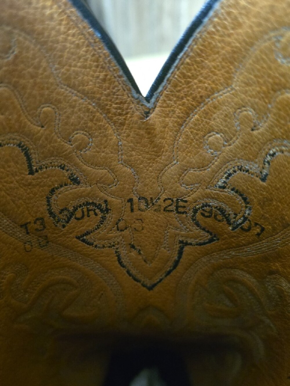 10 1/2  2E Lucchese Black Smooth Ostrich Cowboy Boots - Embroidered Shaft - Picture 4 of 15